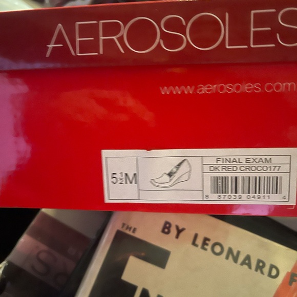 Brand new Aerosole loafers in box never worn non smoking home - Picture 2 of 2